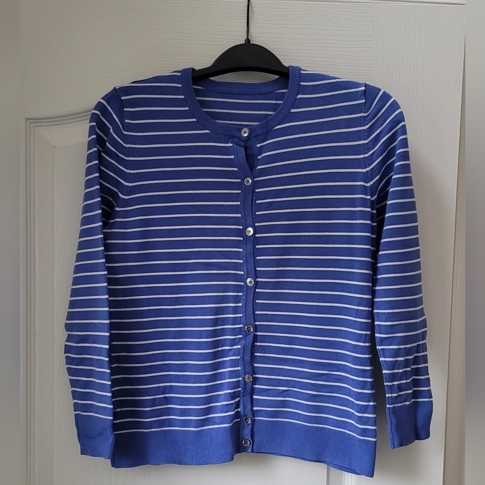 Cardigan/Sweater